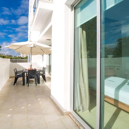 Calypso - Coralli Beachfront Apartment Protaras Extérieur photo