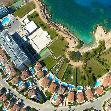 Calypso - Coralli Beachfront Apartment Protaras Extérieur photo