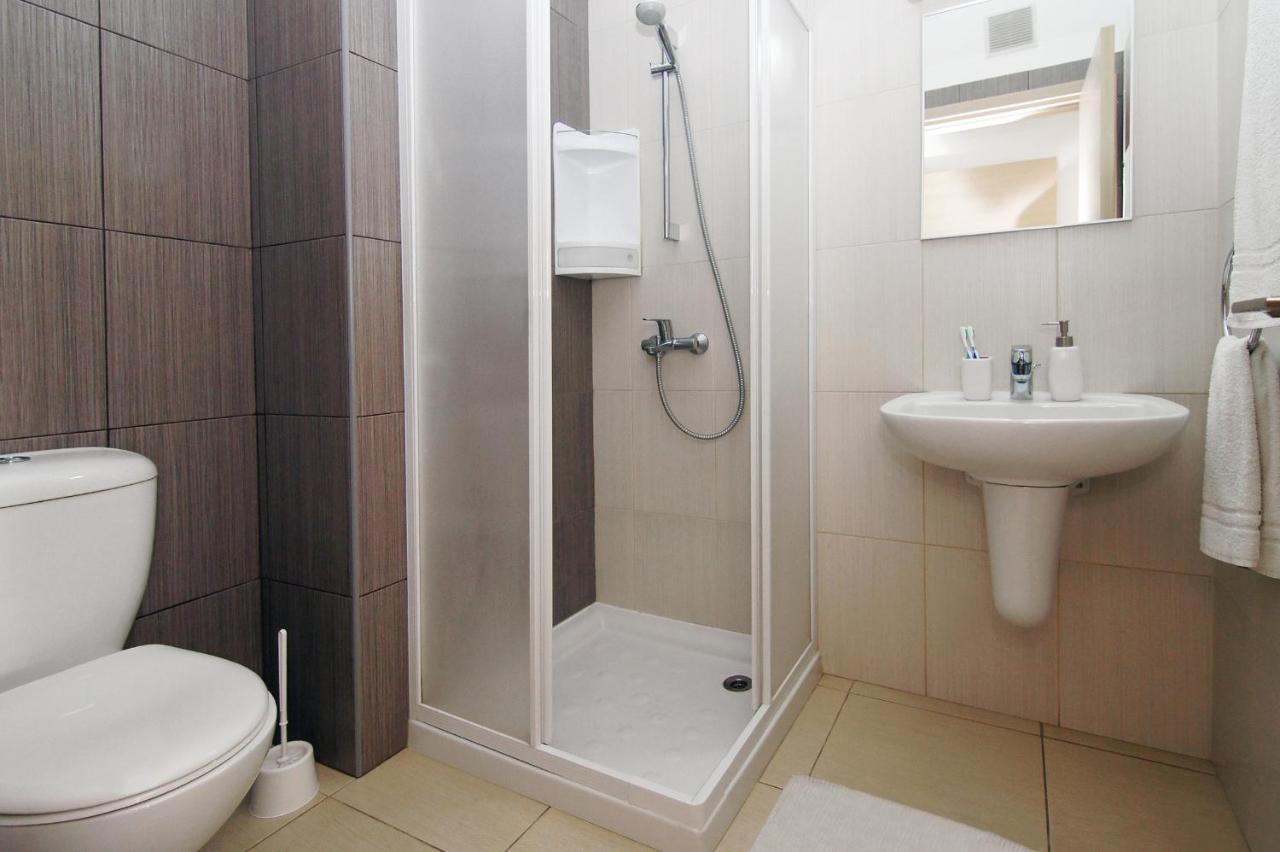 Calypso - Coralli Beachfront Apartment Protaras Extérieur photo