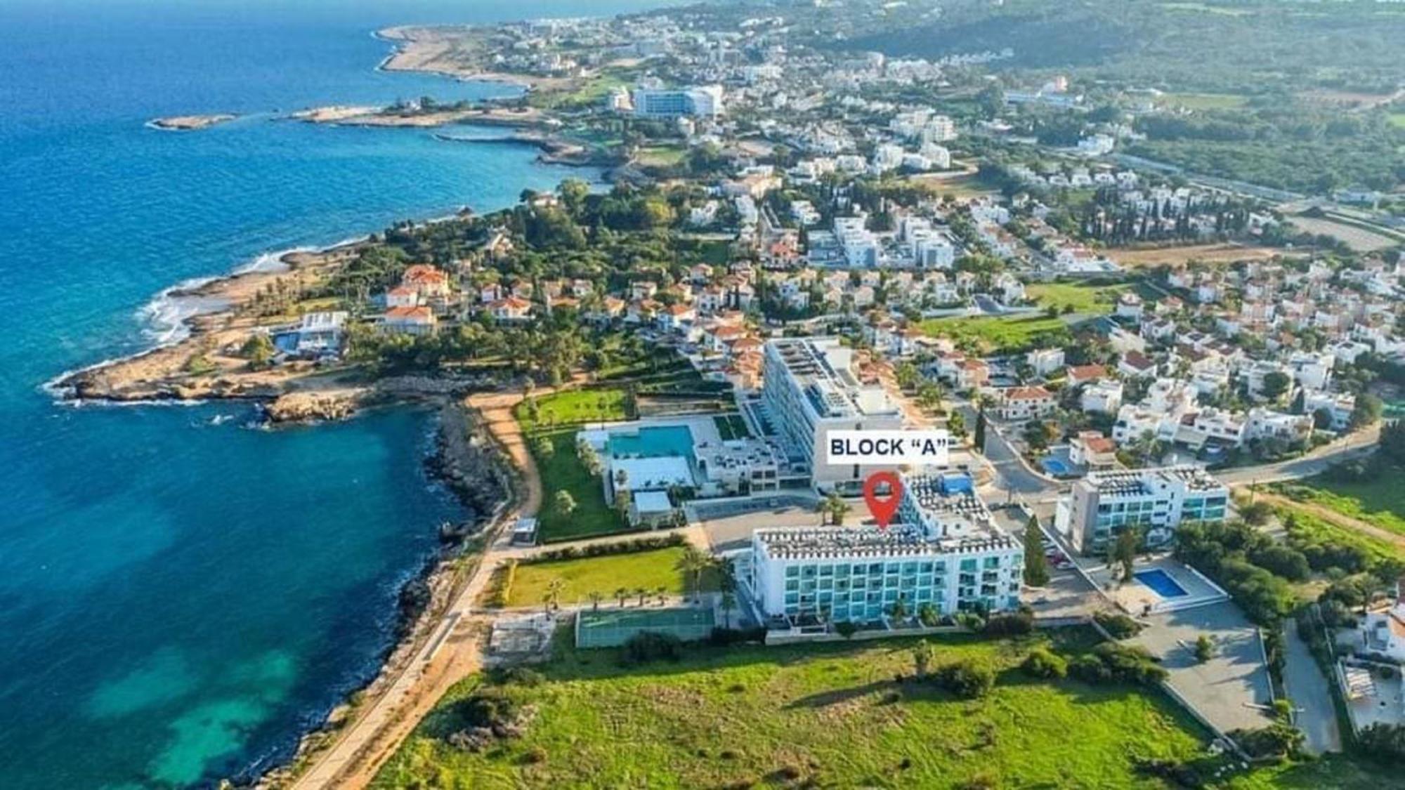 Calypso - Coralli Beachfront Apartment Protaras Extérieur photo